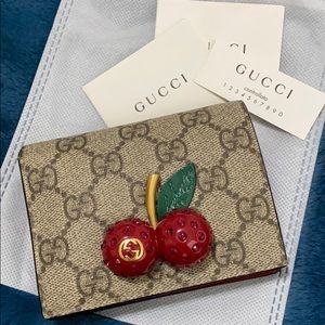 Gucci 🍒Supreme Card Case with Cherries Wallet